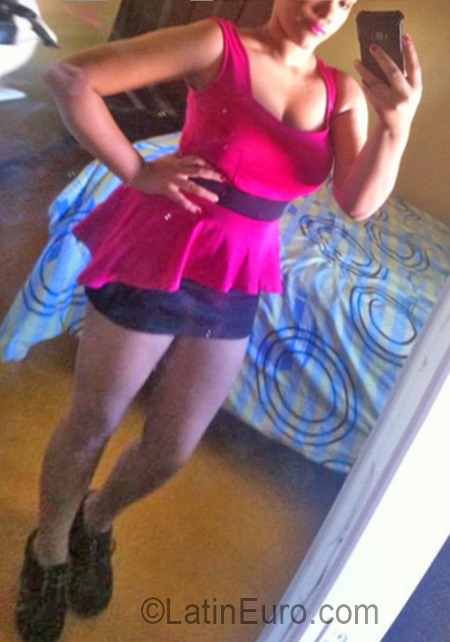 Date this lovely Dominican Republic girl Idiany from Santiago DO26314