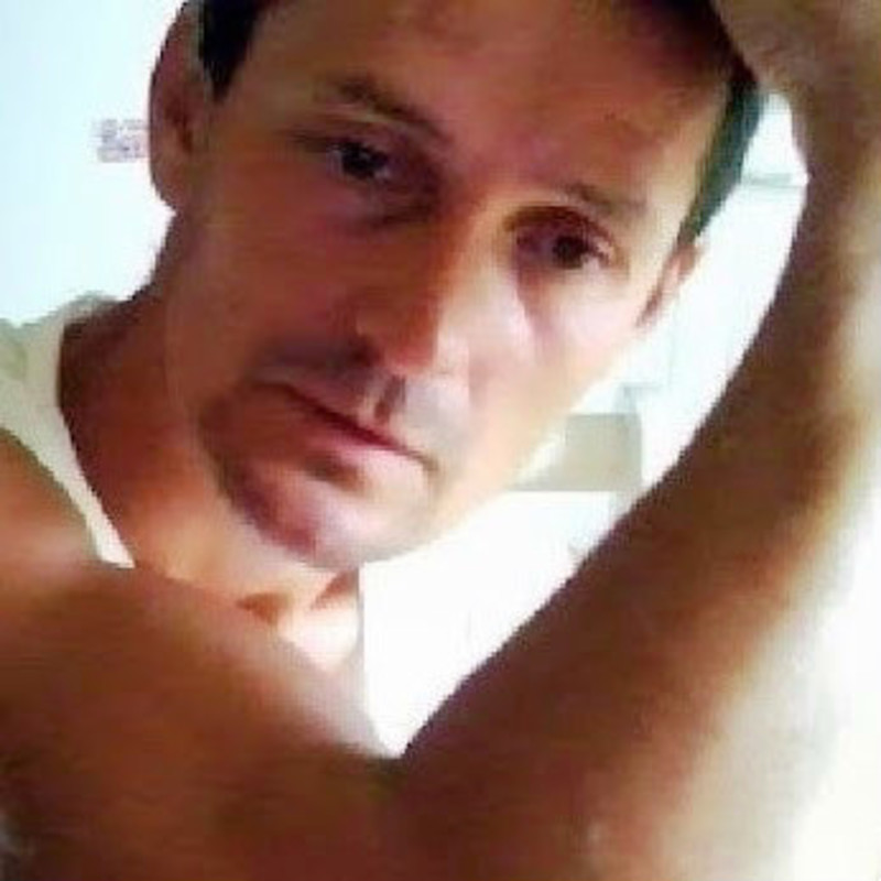 Date this happy Brazil man Jorge from Camboriu BR9758