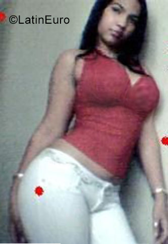 Date this passionate Dominican Republic girl Amanda from Santo Domingo DO26803