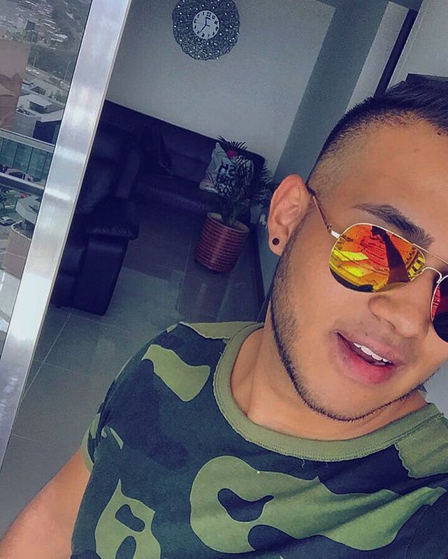 Date this hard body Colombia man Mateo from Medellin CO19851