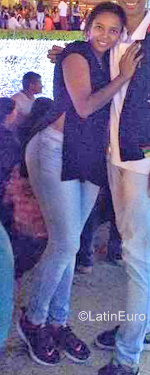 Date this pretty Colombia girl Ana from Bogota CO19856