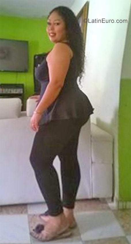 Date this hot Colombia girl Adriana from Tulua CO19865