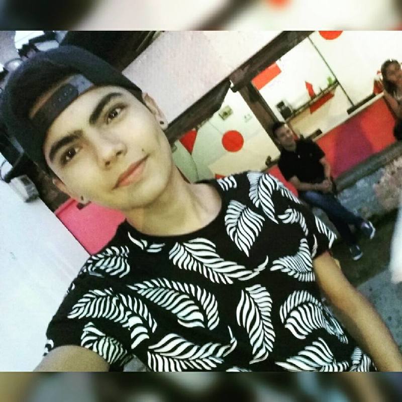 Date this exotic Colombia man Camilo Triana from Manizales CO19915