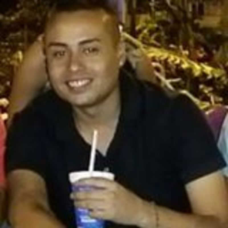 Date this pretty Colombia man Diego cano from Medellin CO19943