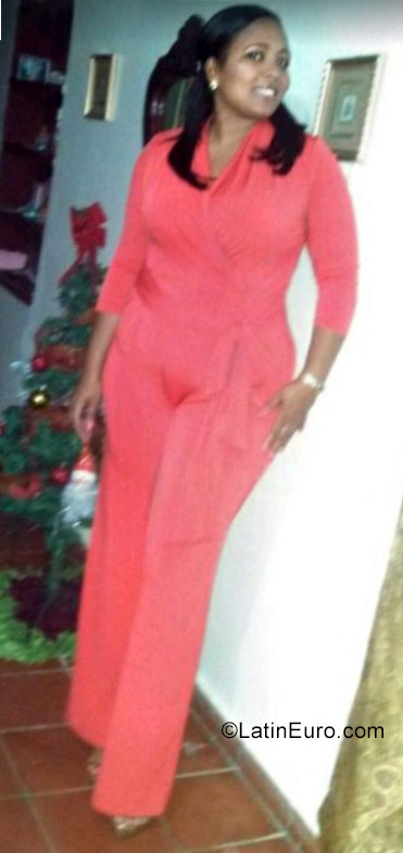 Date this georgeous Dominican Republic girl Aralies from Puerto Plata DO27116