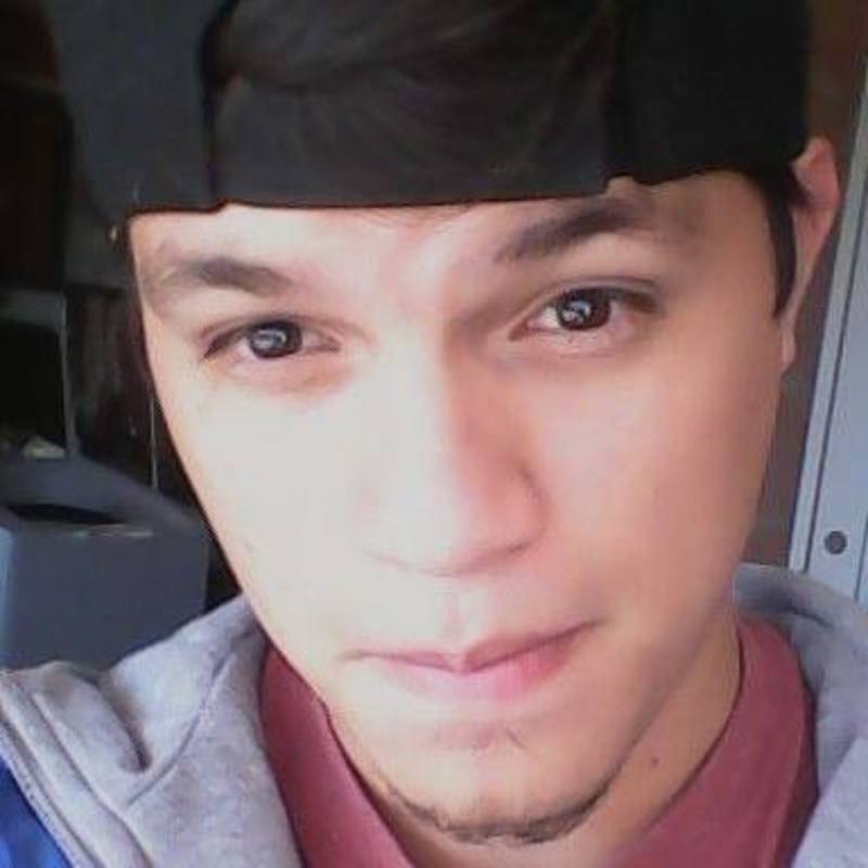 Date this attractive Colombia man Alexander moril from Bogota CO19981