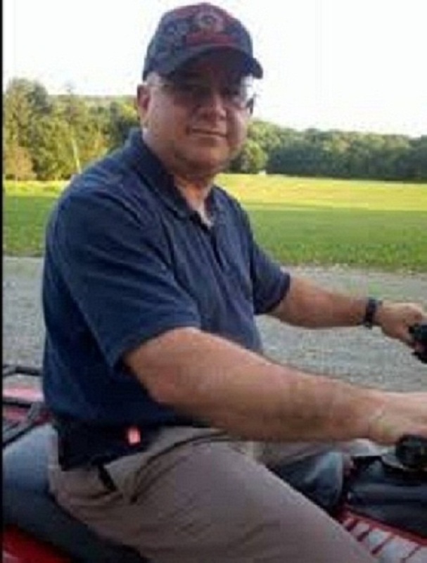 Date this young United States man Alexwalkers from Agawam US17795