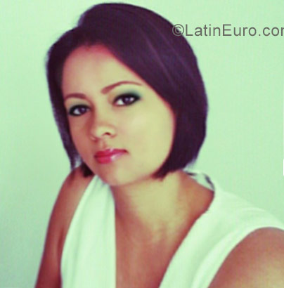 Date this cute Colombia man Monica from Pereira CO20041