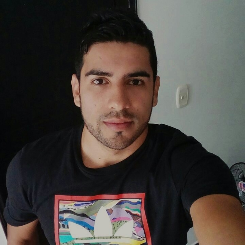 Date this stunning Colombia man Hector from Bucaramanga CO20109