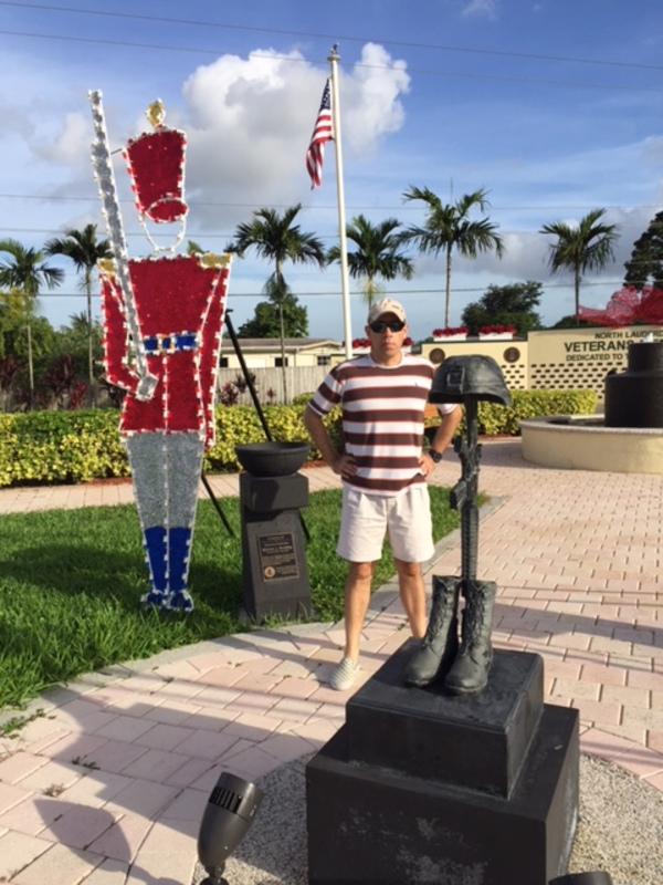 Date this sultry United States man Eduardo velosa from Fort Loderdale US17821