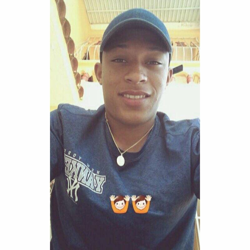 Date this stunning Dominican Republic man Guillermo from Santo Domingo DO27372