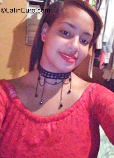 Date this sultry Dominican Republic girl Abigail from Santiago DO27420