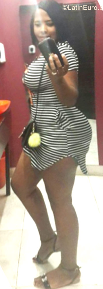 Date this happy Dominican Republic girl Zahira 01 from Puerto Plata DO27516