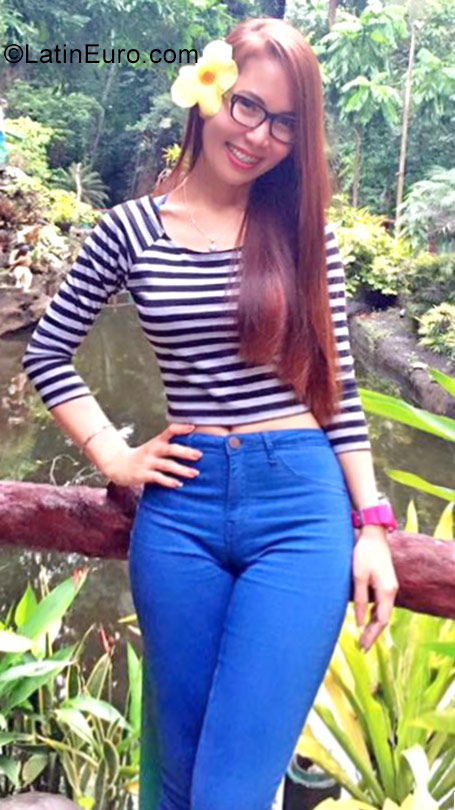 Date this sultry Saudi Arabia girl Lei from Dhahran / Manila SA31