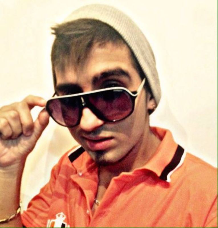 Date this georgeous Colombia man Cristian from Medellin CO20996
