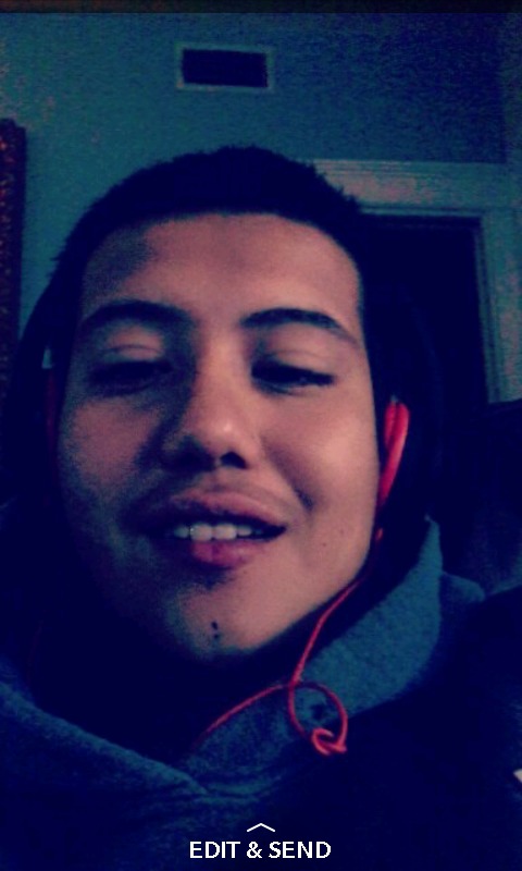 Date this happy United States man Alejandro from Lytle US18072