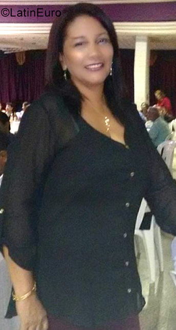 Date this stunning Colombia girl Leo from Barrancabermeja CO21169