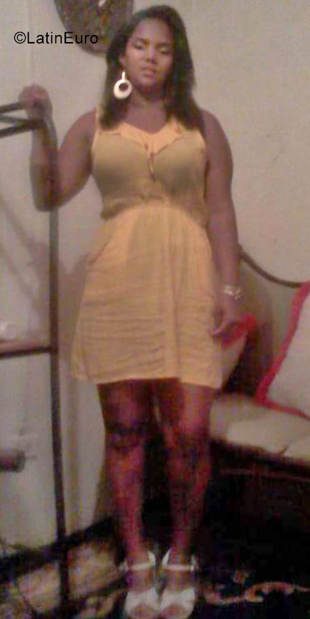 Date this good-looking Dominican Republic girl Yajairia from Santiago DO28343