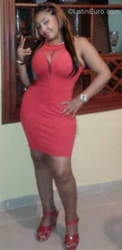 Date this delightful Dominican Republic girl Jeannett from Santiago DO28377