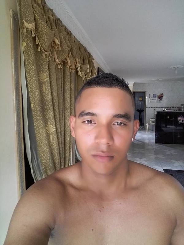 Date this happy Colombia man Peñate perez from soledad atlantico CO21276