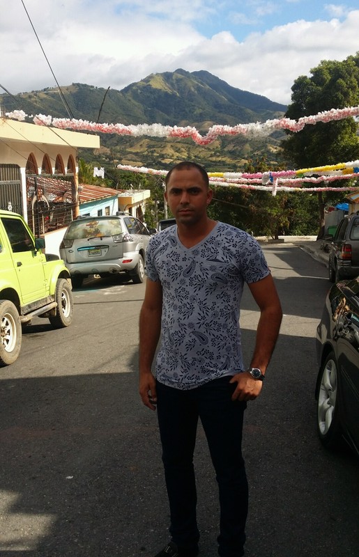 Date this foxy Dominican Republic man Renso from Santo Domingo DO28575