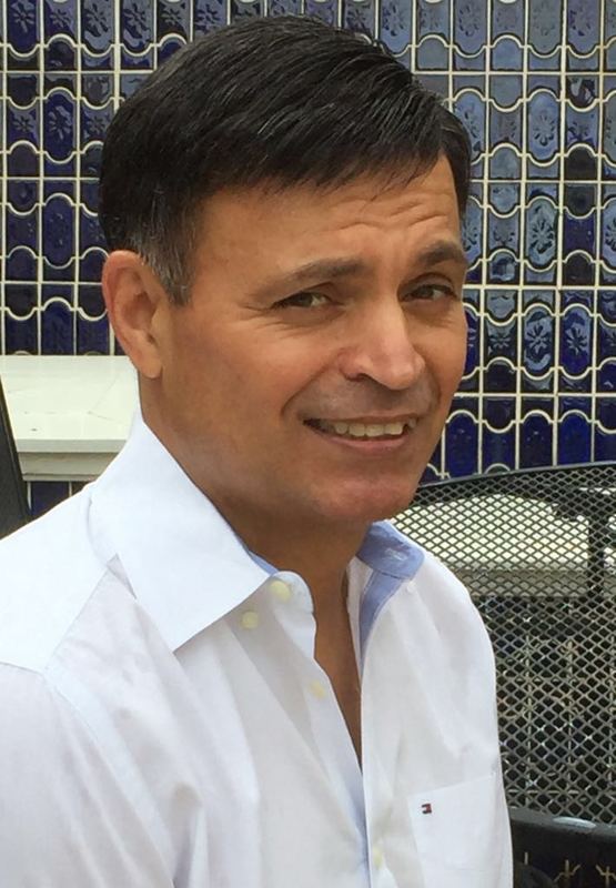 Date this beautiful United States man Mario from Houston US18164