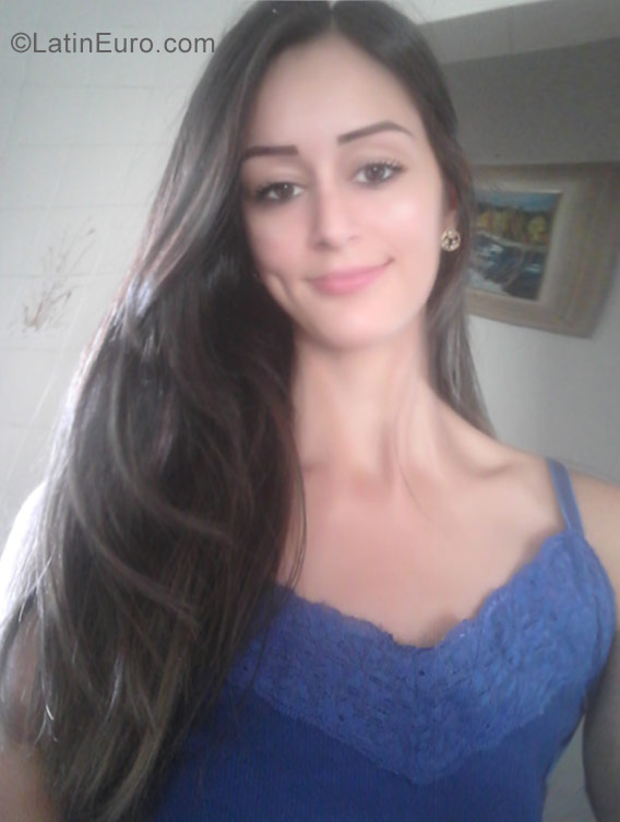Date this fun Brazil girl Ana from Coxim BR10052