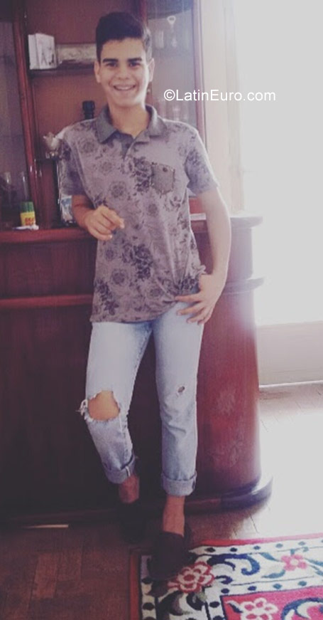 Date this charming Brazil man Matheus from Mesquita BR10098