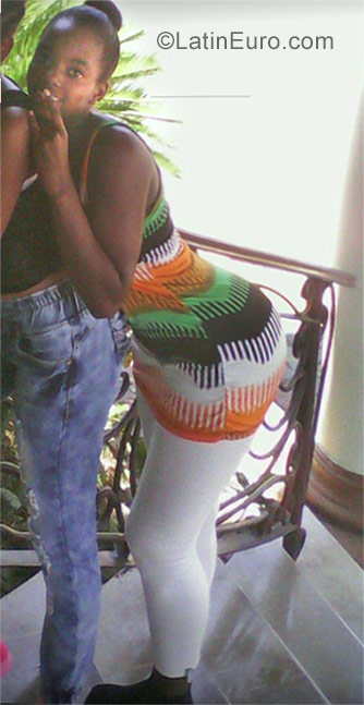 Date this passionate Dominican Republic girl Karina from Santo Domingo DO29243
