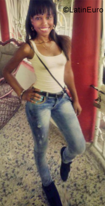 Date this beautiful Dominican Republic girl Pamela from Santo Domingo DO29329