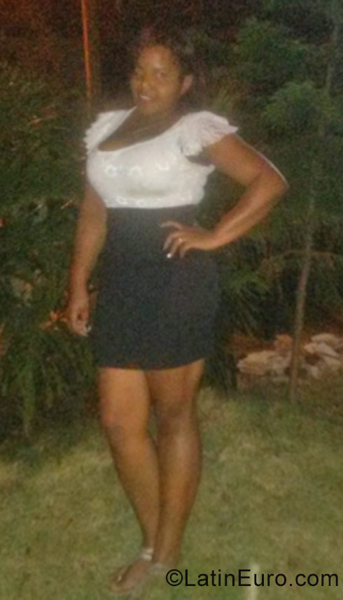 Date this young Dominican Republic girl Escarlin from Hato Mayor DO29340