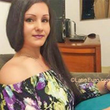 Date this cute Colombia girl Esperanza from Cali CO21942