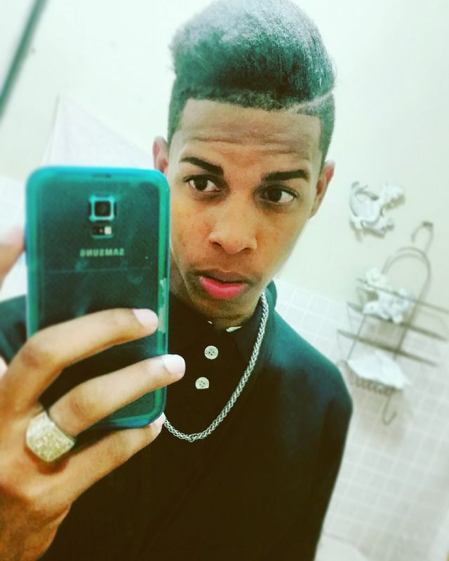 Date this fun Dominican Republic man Leoni santana from Santo Domingo DO29525