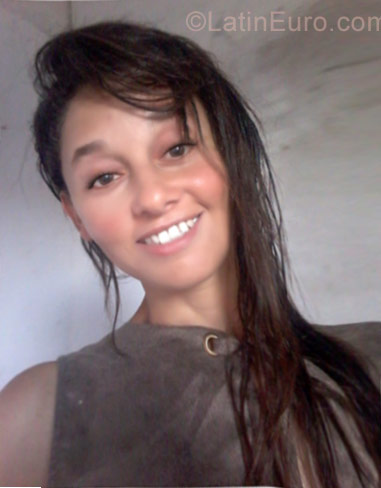 Date this exotic Brazil girl Yara from Itupiranga BR10137