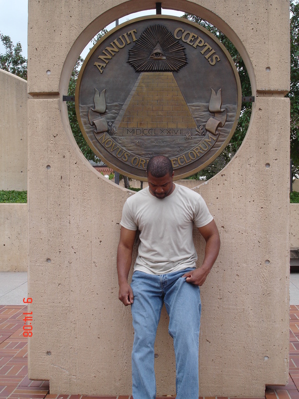 Date this good-looking United States man Dingane from Atlanta US18381