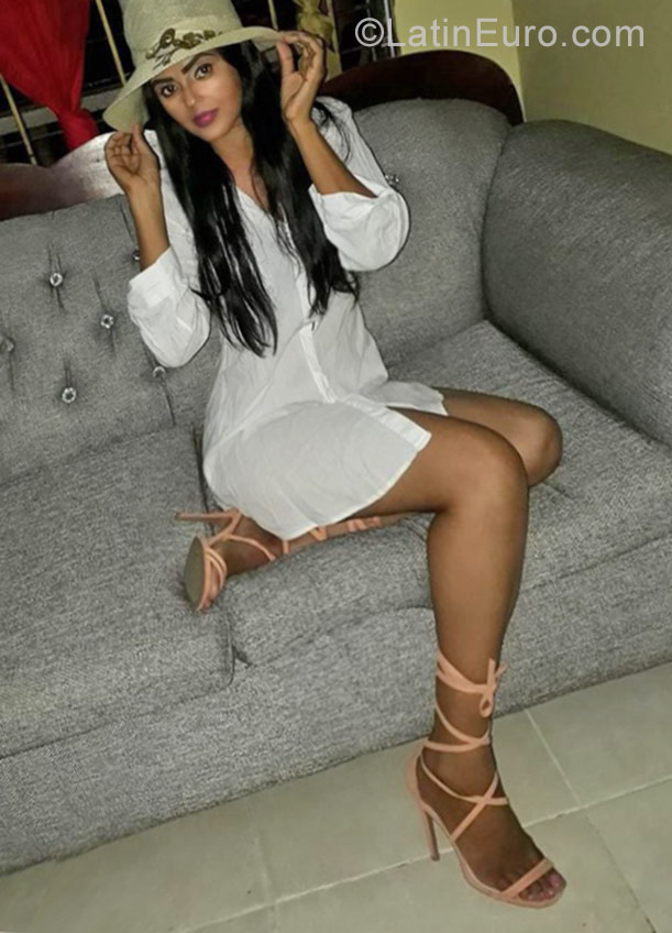 Date this fun Dominican Republic girl Maria from Puerto Plata DO29658