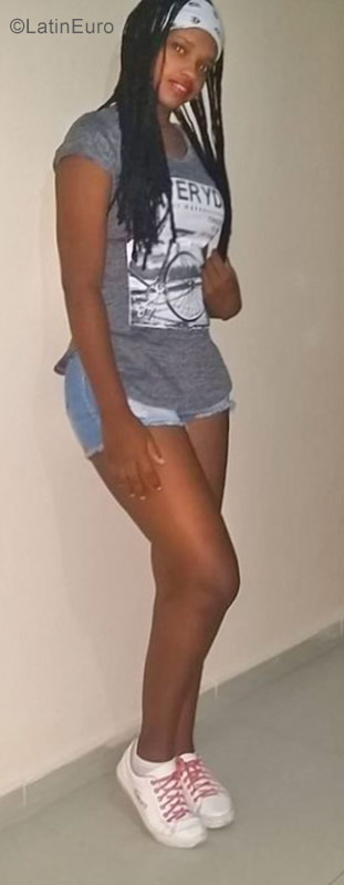 Date this tall Dominican Republic girl Yolenny piron from Santo Domingo DO29676