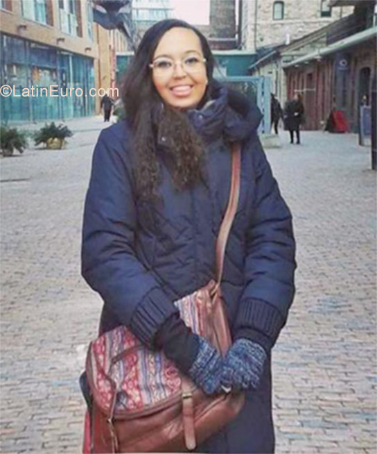 Date this charming Brazil girl Gabriela from Belo Horizonte BR10195