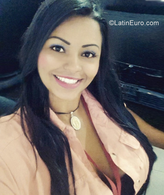 Date this passionate Venezuela girl Carolina from Aragua VE861