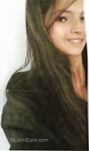 Date this exotic Colombia girl Lizet from Bogota CO22106