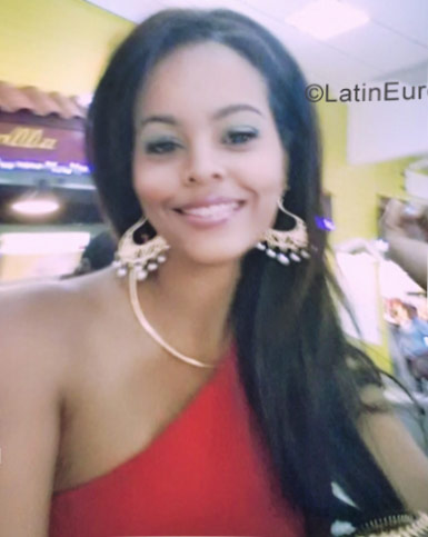 Date this charming Dominican Republic girl Mary from La Romana DO29935