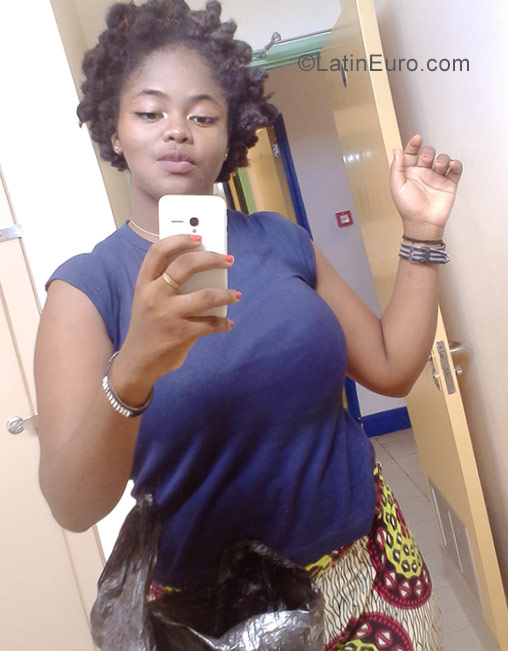 Date this pretty Saint Vincent and the Grenadines girl Gad100 from Kingstown VC8
