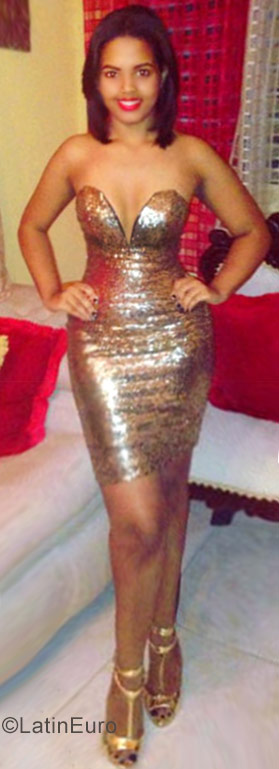 Date this beautiful Dominican Republic girl Jennifer from Santo Domingo DO30011