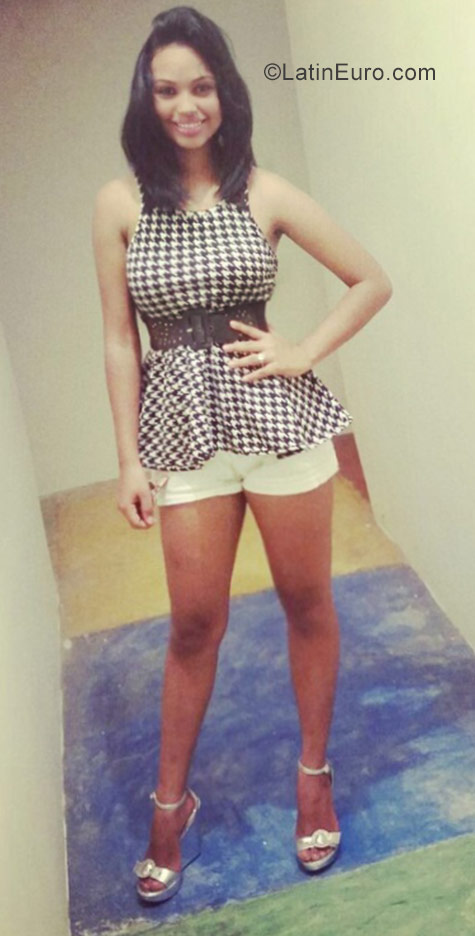 Date this gorgeous Dominican Republic girl Yany from Puerto Plata DO30021