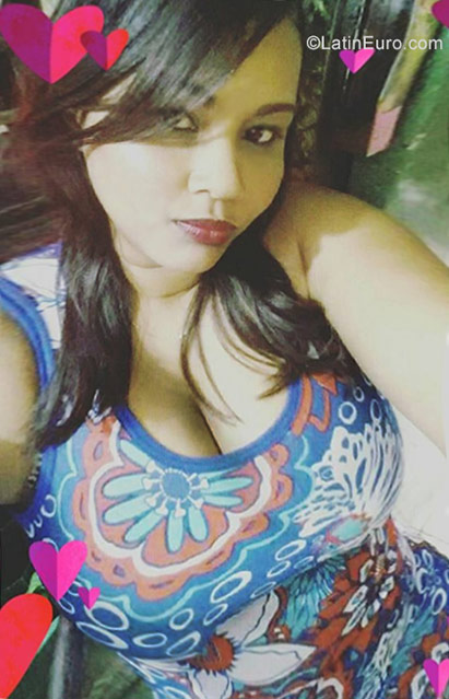 Date this stunning Dominican Republic girl Yoanny Brito Pa from Santo Domingo DO30052