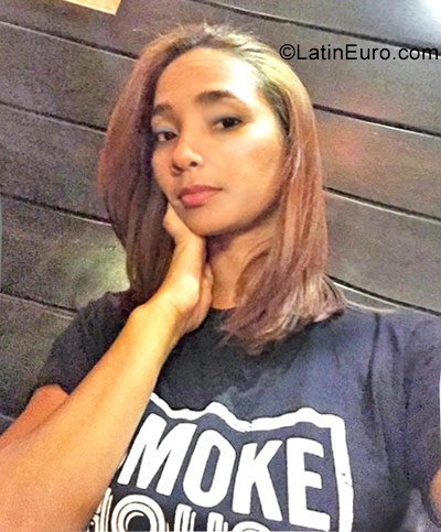 Date this good-looking Dominican Republic girl Estefani from Santo Domingo DO32208