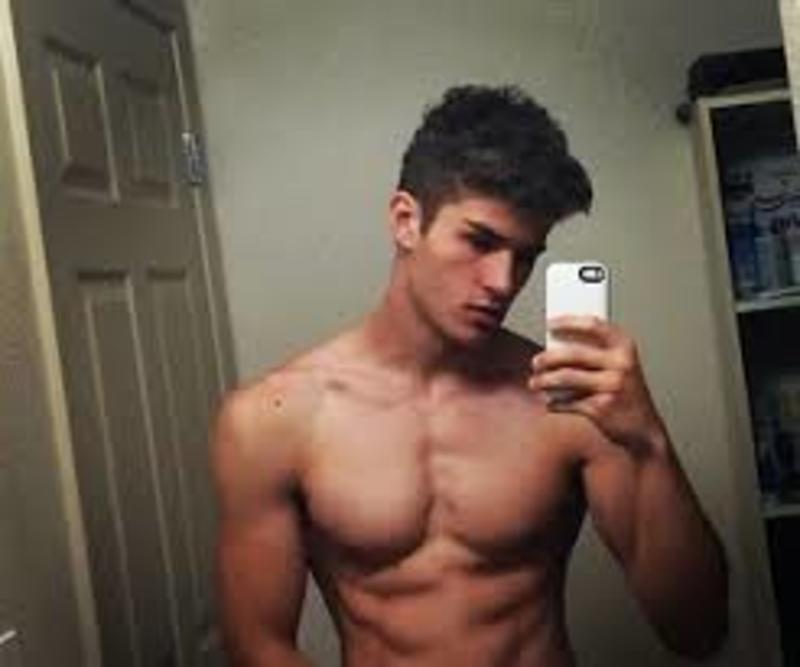 Date this hot Pakistan man King of Love from Islamabad PK122