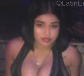 Date this athletic Dominican Republic girl Maria from Santo Domingo DO30271