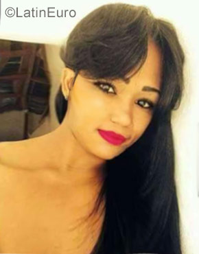 Date this charming Dominican Republic girl Alina from Monte Cristi DO30274