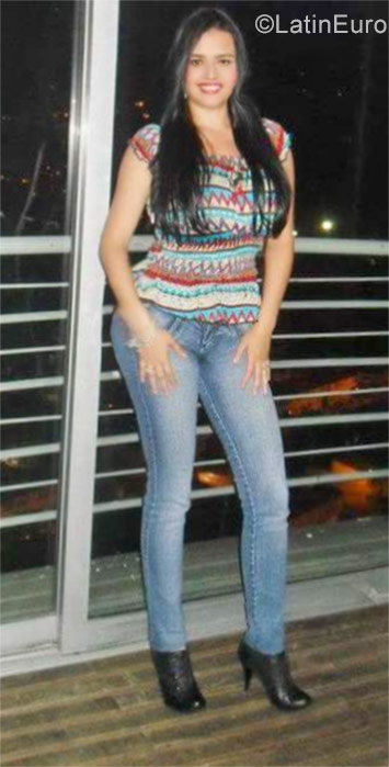 Date this sultry Colombia girl Lady from Armenia CO22326
